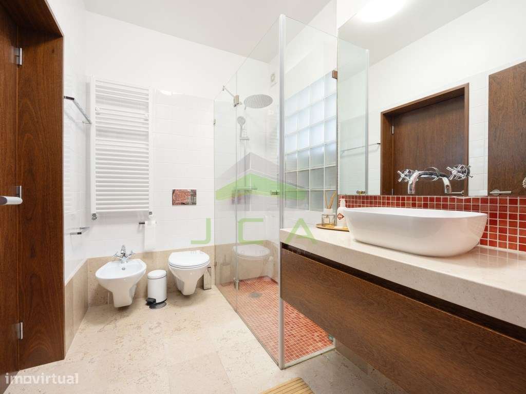 Excelente apartamento T4 com terraço e piscina-17
