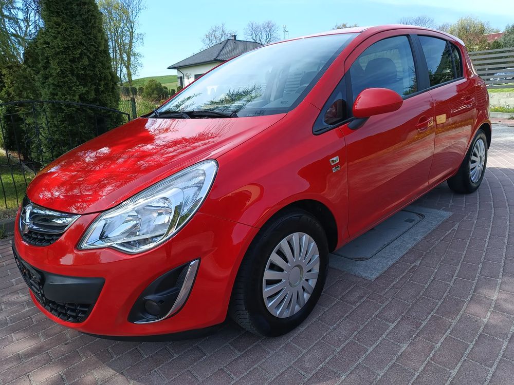 Opel Corsa D 1.4 16V Color Edition 2012