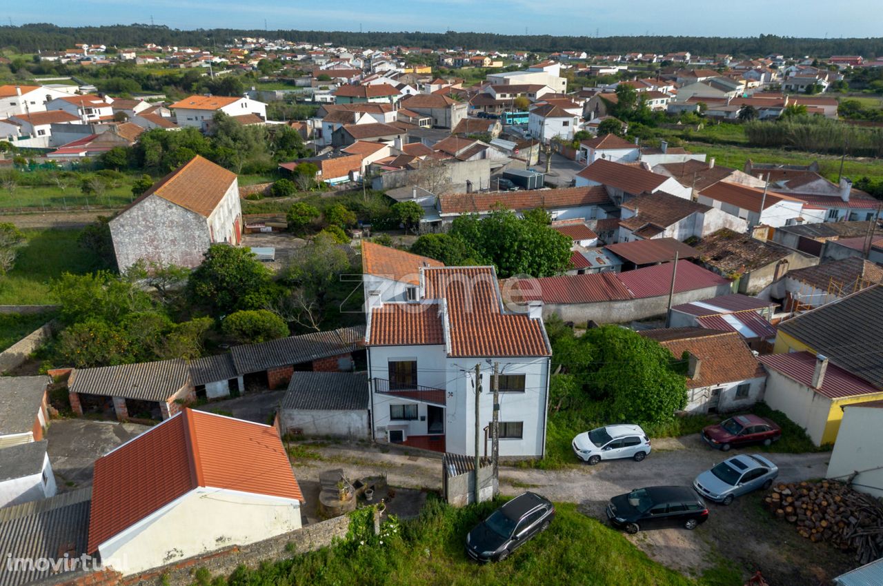 Moradia T2+1 a 4Km da praia em Regalheiras de Lavos