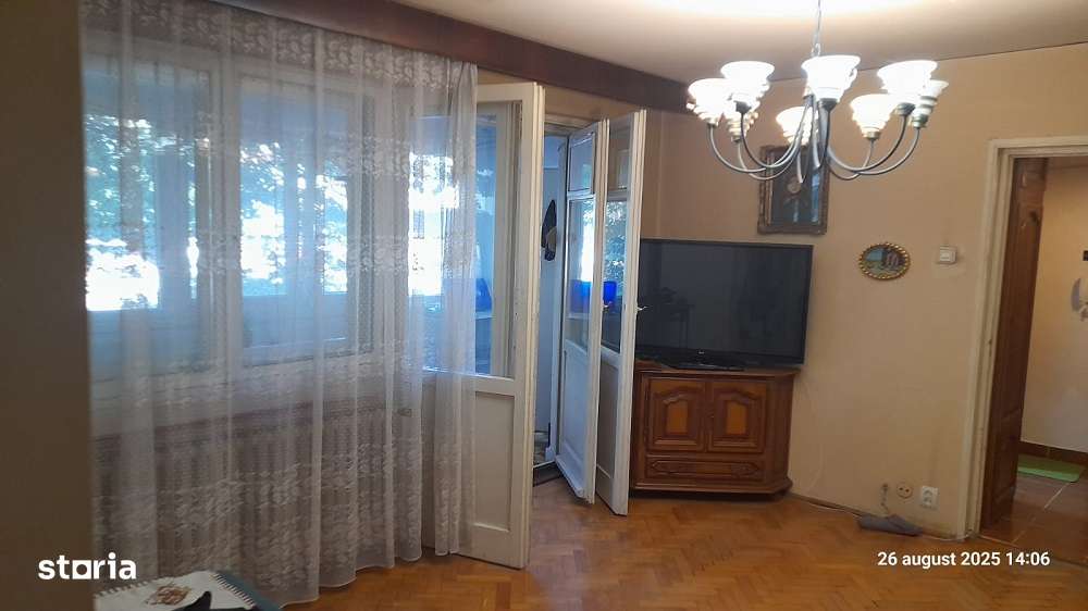 Apartament 3 camere 2 balcoane langa metrou Lujerului. - Imagine principală: 3/10