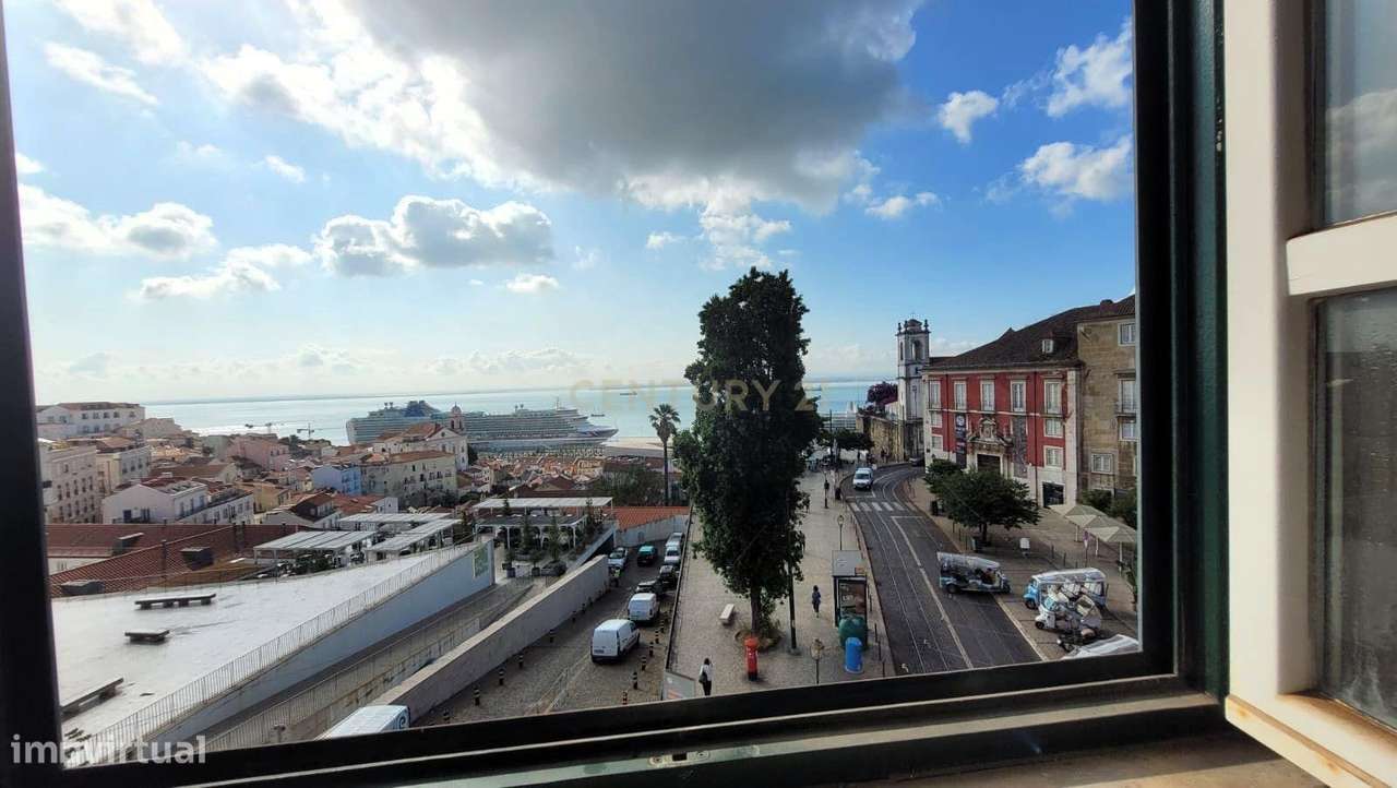 Prédio no coração de Alfama - Grande imagem: 2/19