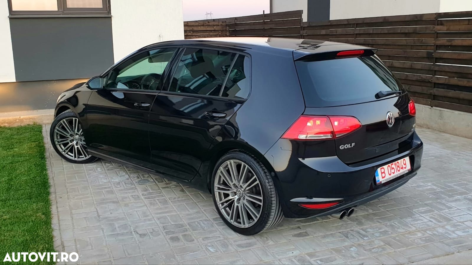 Volkswagen Golf 1.4 TSI BlueMotion Technology Comfortline - 4