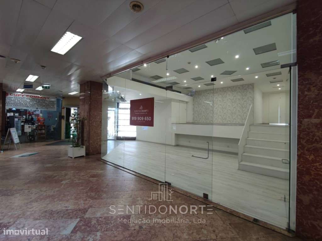 Loja no Centro Comercial Brasília-13