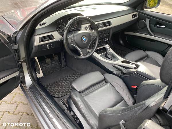 BMW Seria 3 320i Cabrio - 8