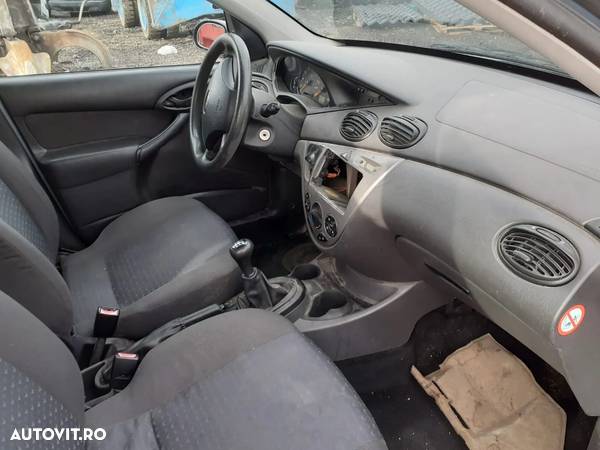 Dezmembram Ford Focus 1 - 9