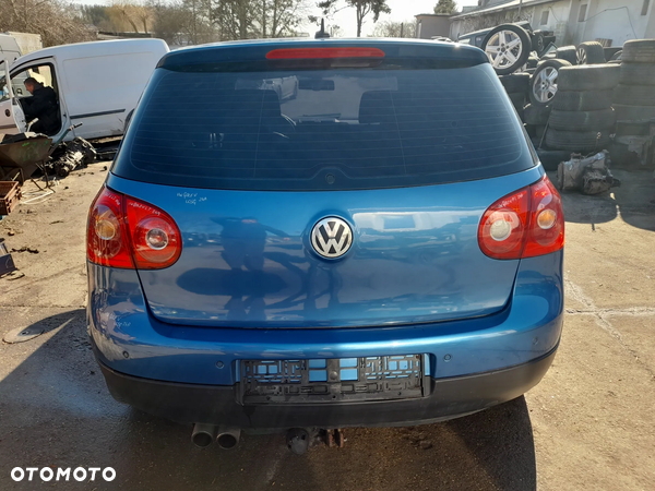 VW GOLF V LAMPA PRAWY TYŁ PRAWA TYLNA BŁOTNIK Z BŁOTNIKA - 18