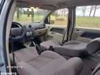 Ford Fusion 1.6 Ambiente - 17