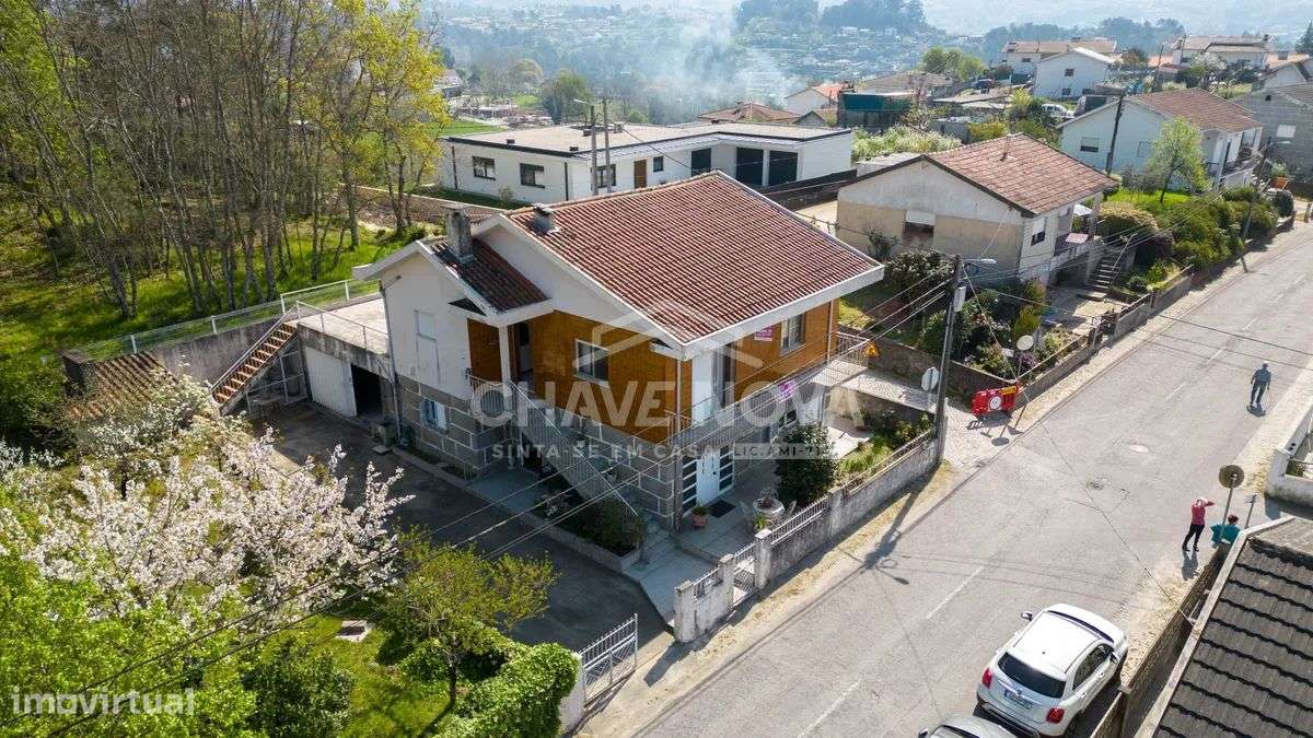 Moradia V4 em Santo Isidoro – Marco de Canaveses-24