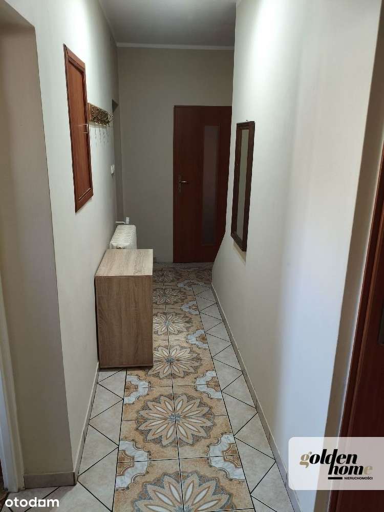 Dom z zabudowaniami gospodarskimi na działce 3478m-10