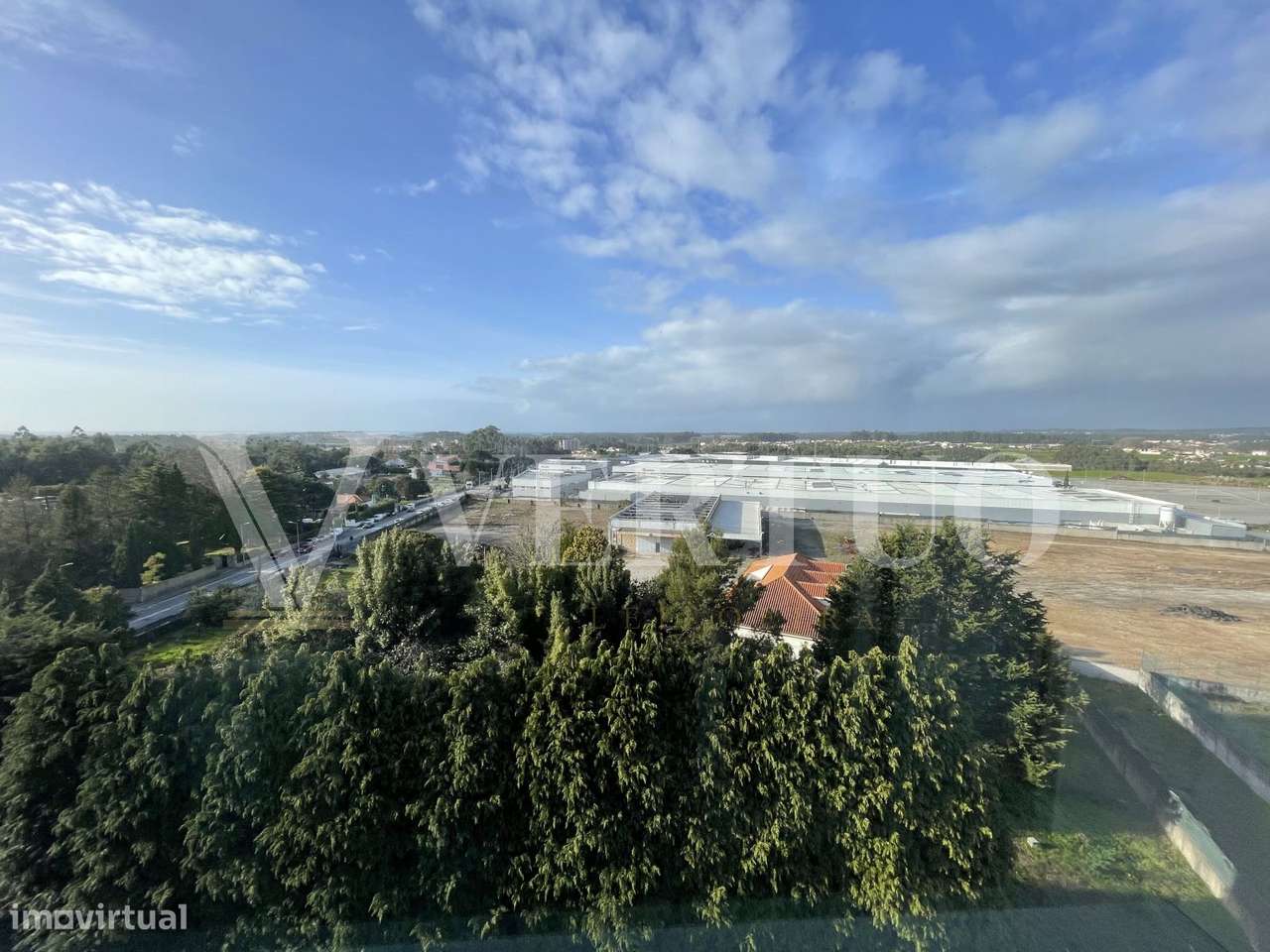 T4 em Moreira da Maia | 159 m² | 2 Garagens | Venda Judicial-12