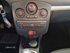 Renault Clio 1.2 16V Confort - 28