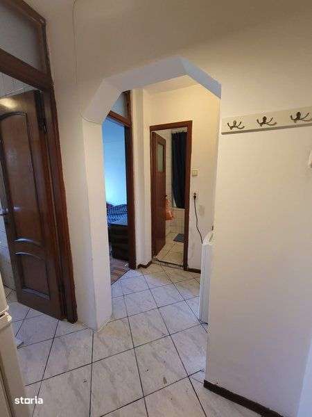 Drumul Taberei,Ghencea,str Vladeasa,et 4/10, Decomandata,Bloc 1982 - Imagine principală: 4/9