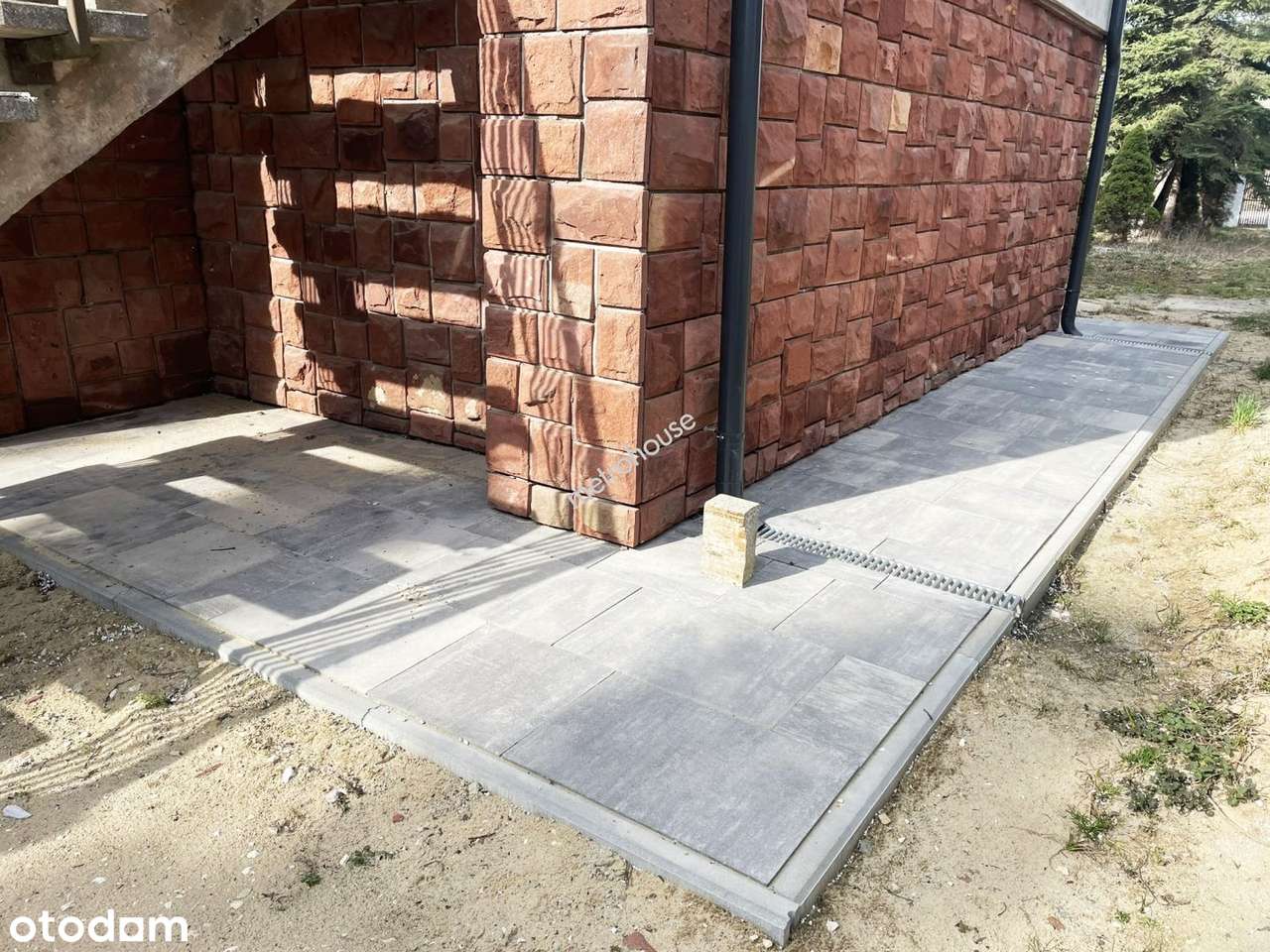 Atrakcyjny, pokaźny dom w Chęcinach -dla dużej rodziny lub jako biznes - Pełny obrazek: 5/19