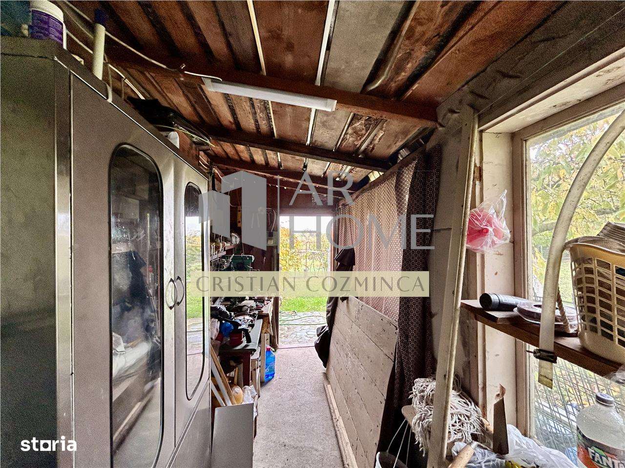 Vanzare casa 6 camere, in Baicoi, teren 1800 MP-16