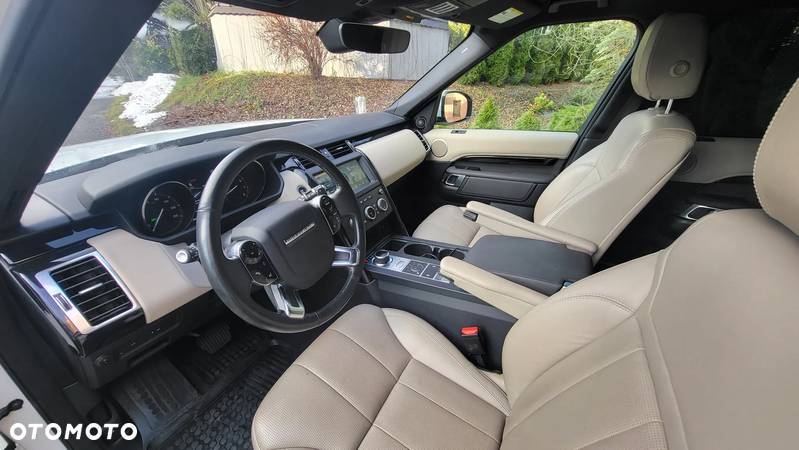 Land Rover Discovery V 3.0 Si6 SE - 11