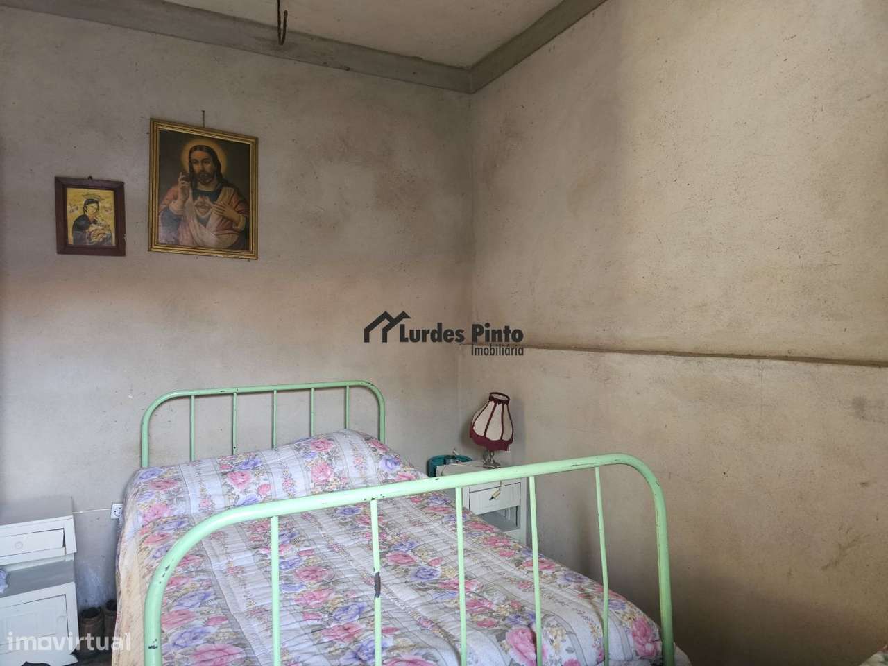 Duas moradias à beira da ribeira-8