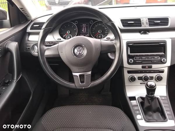 Volkswagen Passat 1.4 TSI Trendline - 5