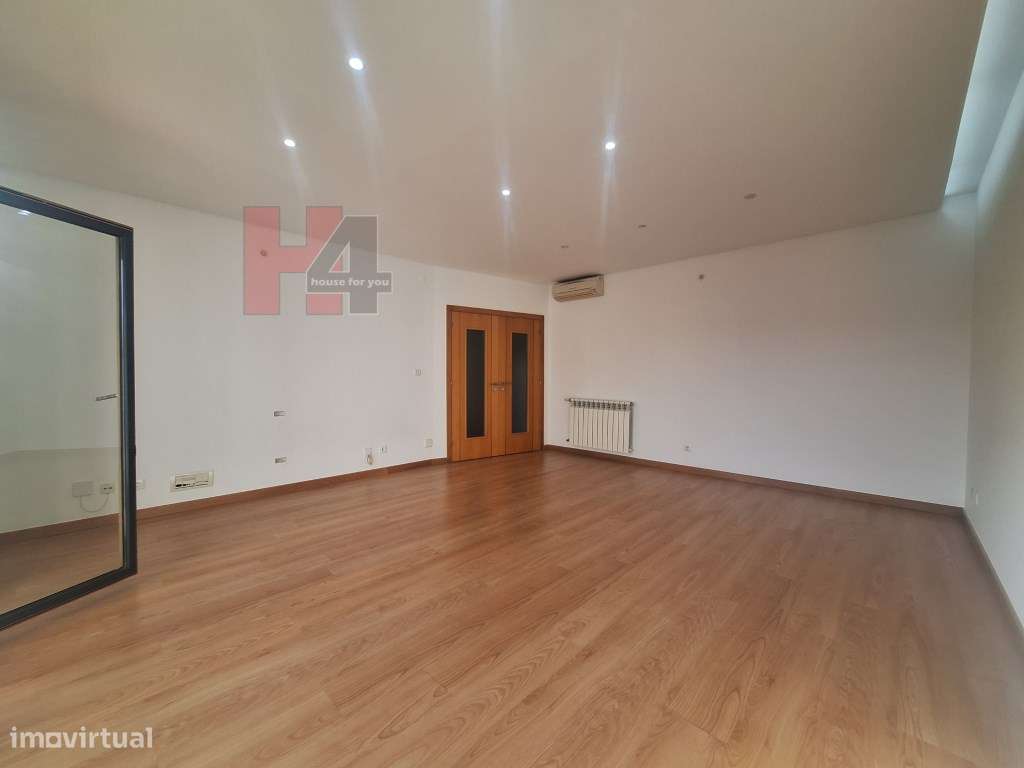 Apartamento T3 Colinas Cruzeiro com 150 m² e 4 lugares de parqueamento - Grande imagem: 2/32