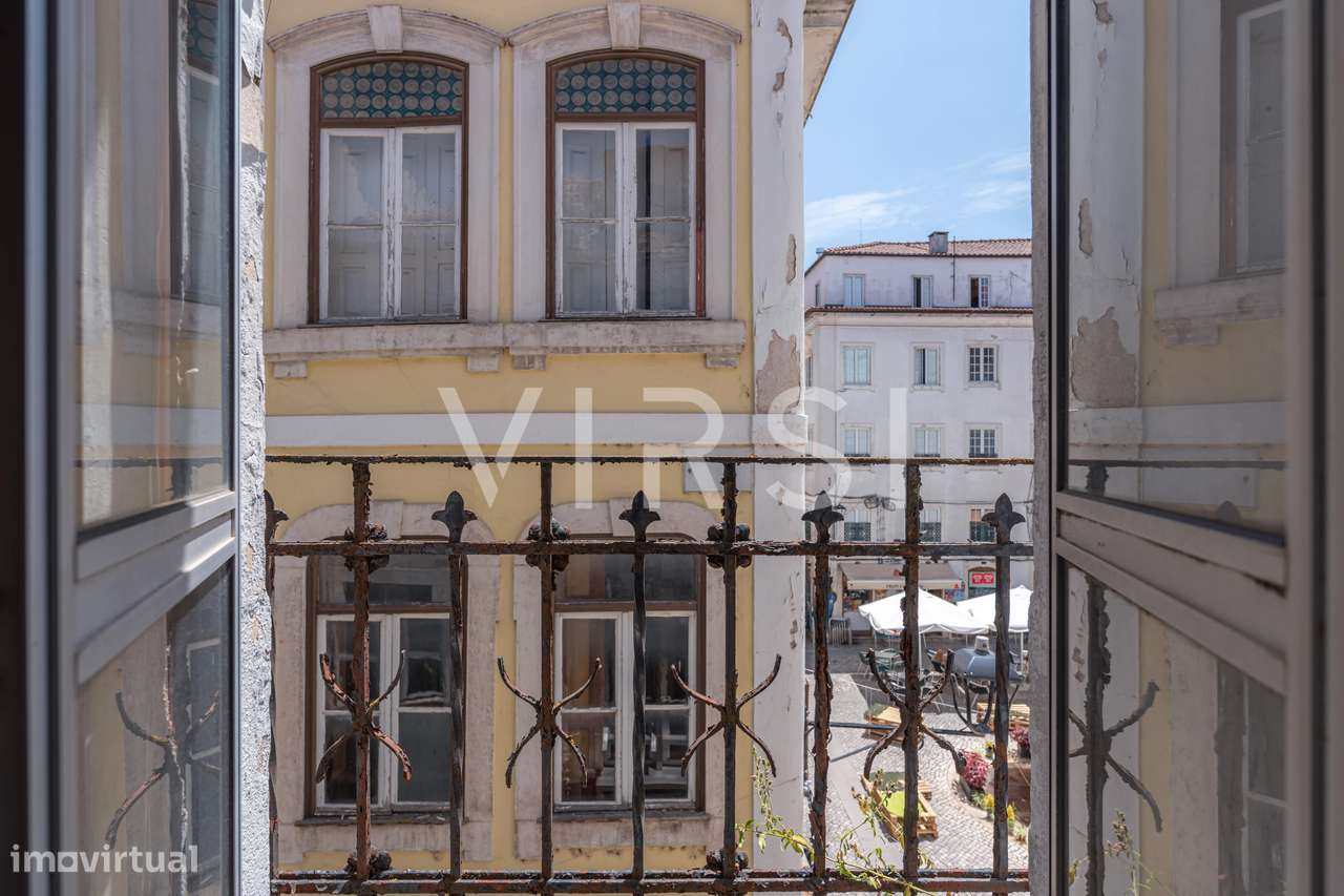 Prédio em plena baixa da cidade - centro Coimbra-19