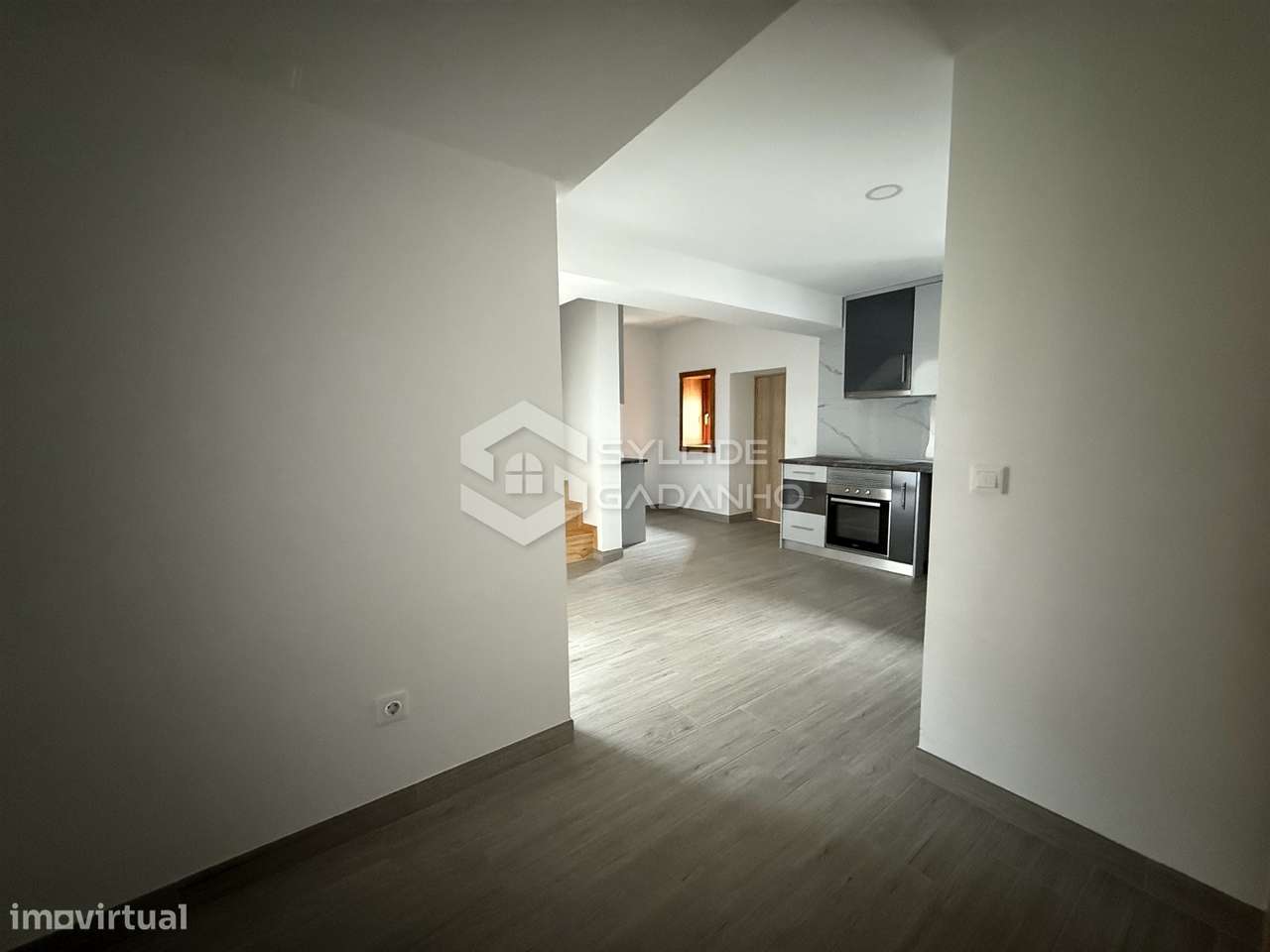 Apartamento T4 Arrendamento em Tortosendo,Covilhã - Grande imagem: 2/52