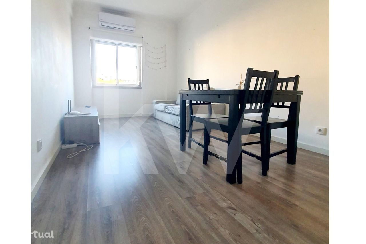 Apartamento luminoso T2 em Alvalade, Lisboa