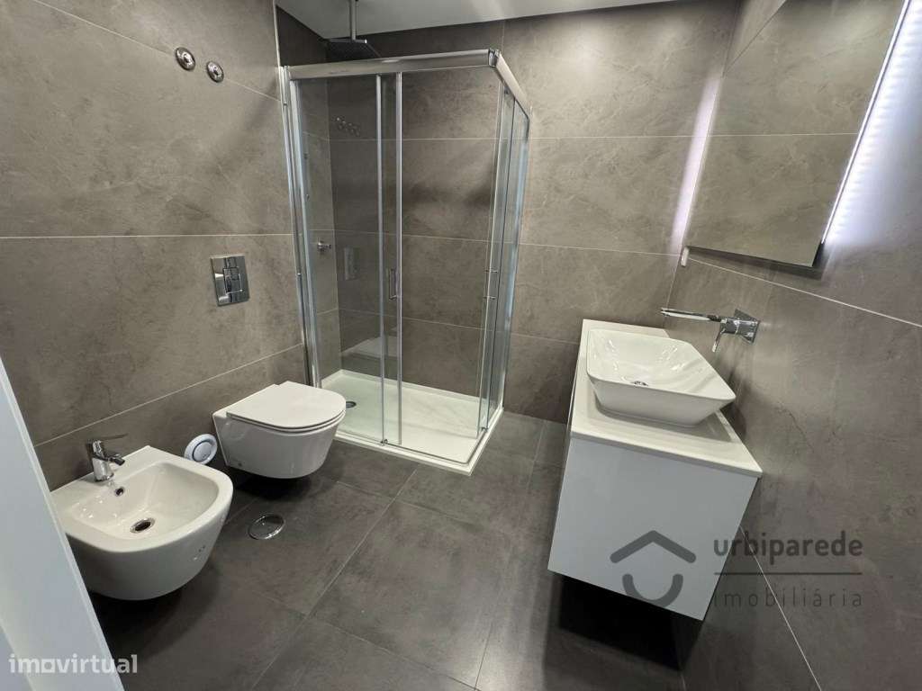 Apartamento T3 a estrear em Carcavelos-11