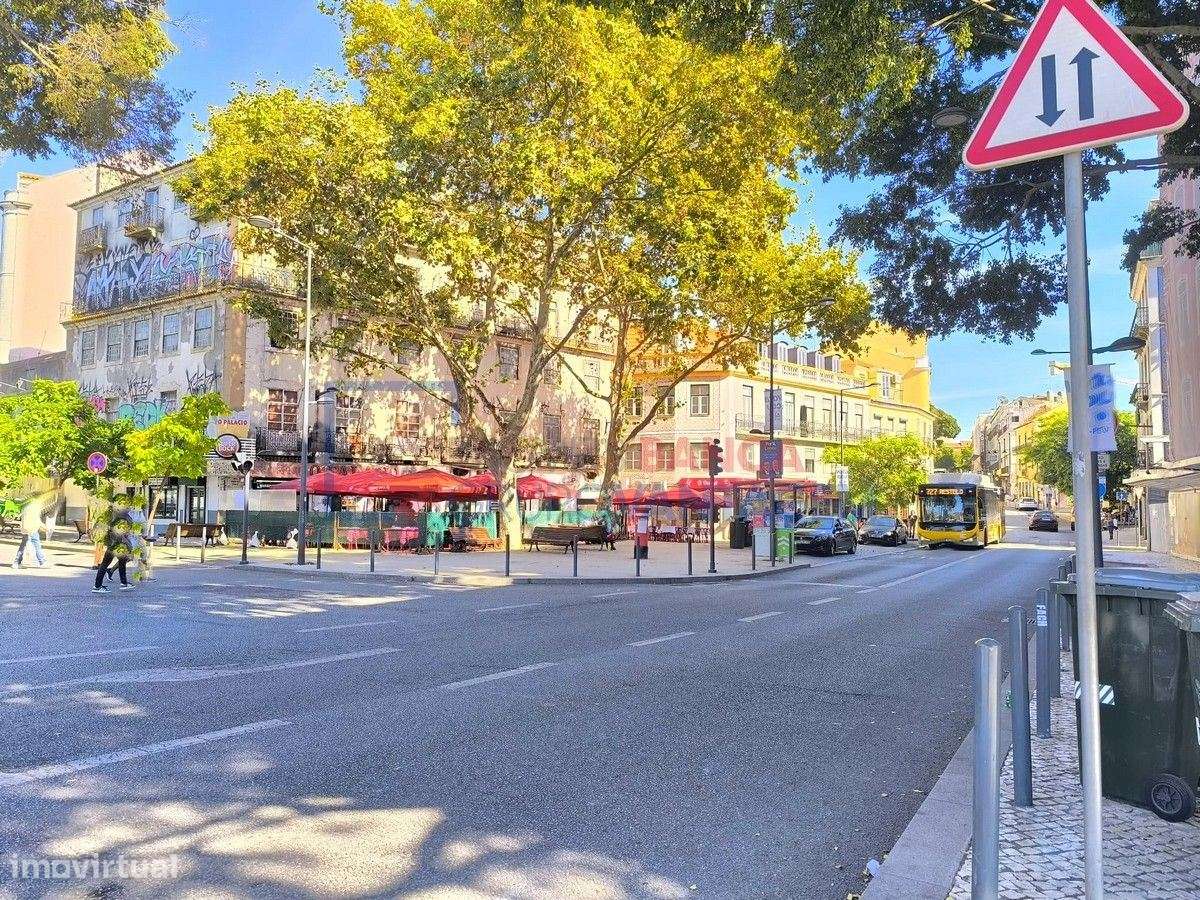 Prédio com 2 pisos em Alcântara - Grande imagem: 4/26