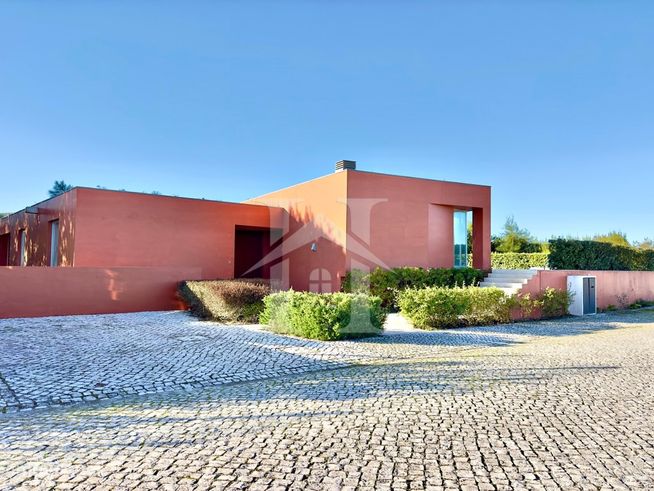 Moradia T3 com Piscina e Jardim em Bom Sucesso, Óbidos-37