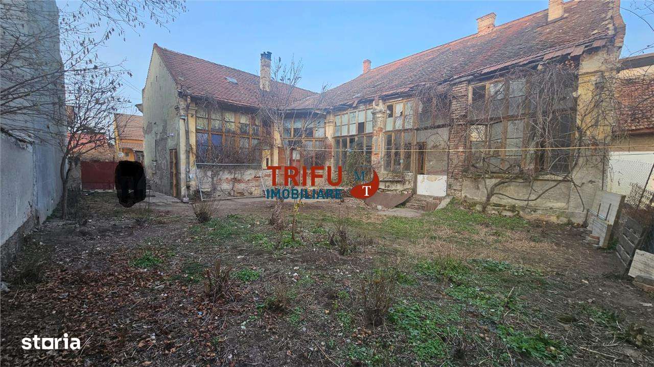 Casa din Perioada Interbelica in Alba Iulia - Imagine principală: 3/7