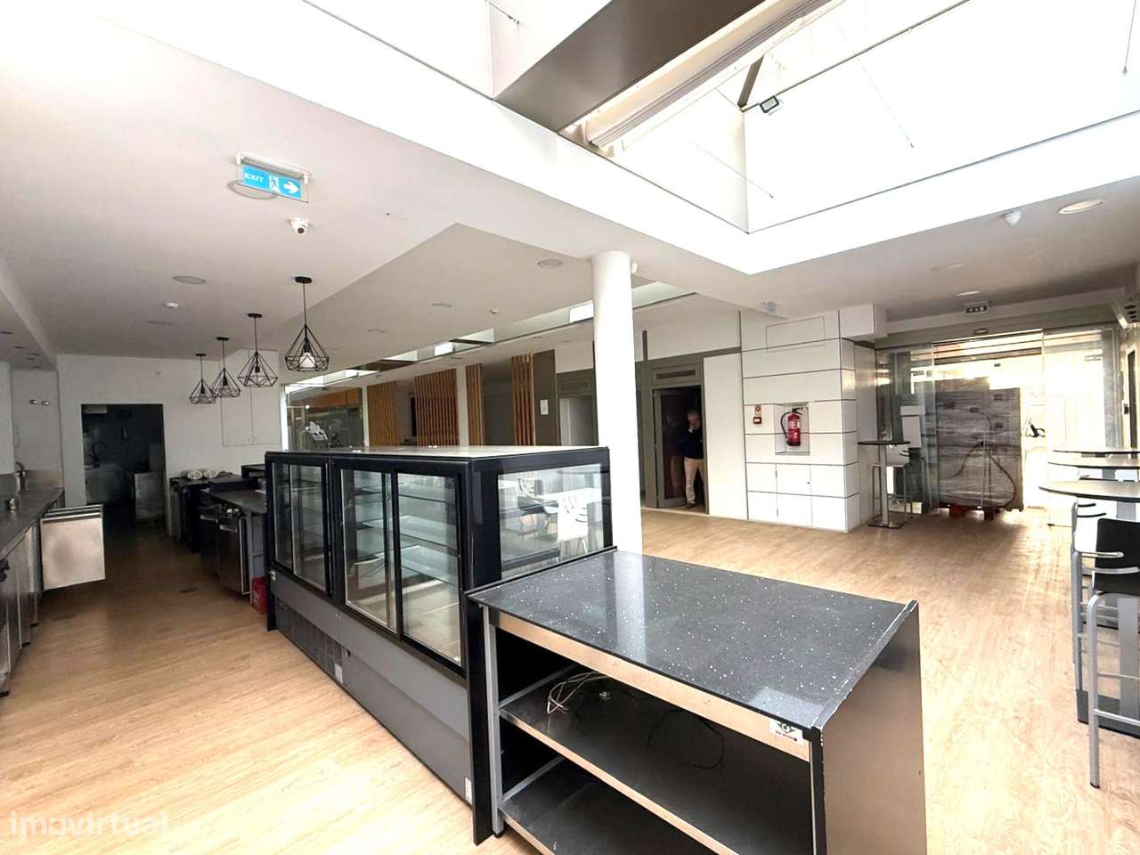 Estabelecimento comercial em Esmoriz-34