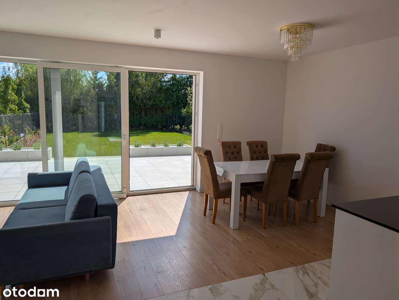 Elegancko urządzony dom w zabudowie bliźniaczej w Lusówku - Pełny obrazek: 4/20