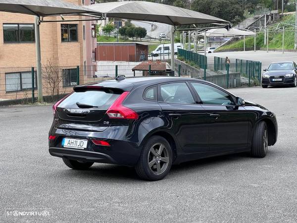 Volvo V40 1.6 D2 Momentum Eco - 6