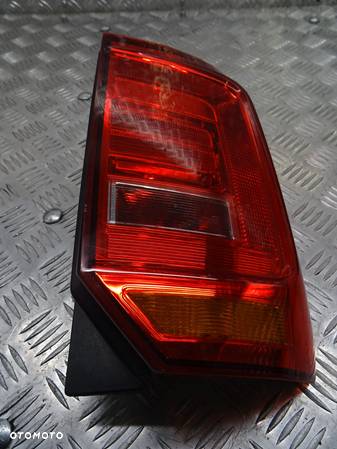 VW CADDY III LIFT 15-20 2K5 2.0 TDI LAMPA TYŁ TYLNA PRAWA LEWA - 14