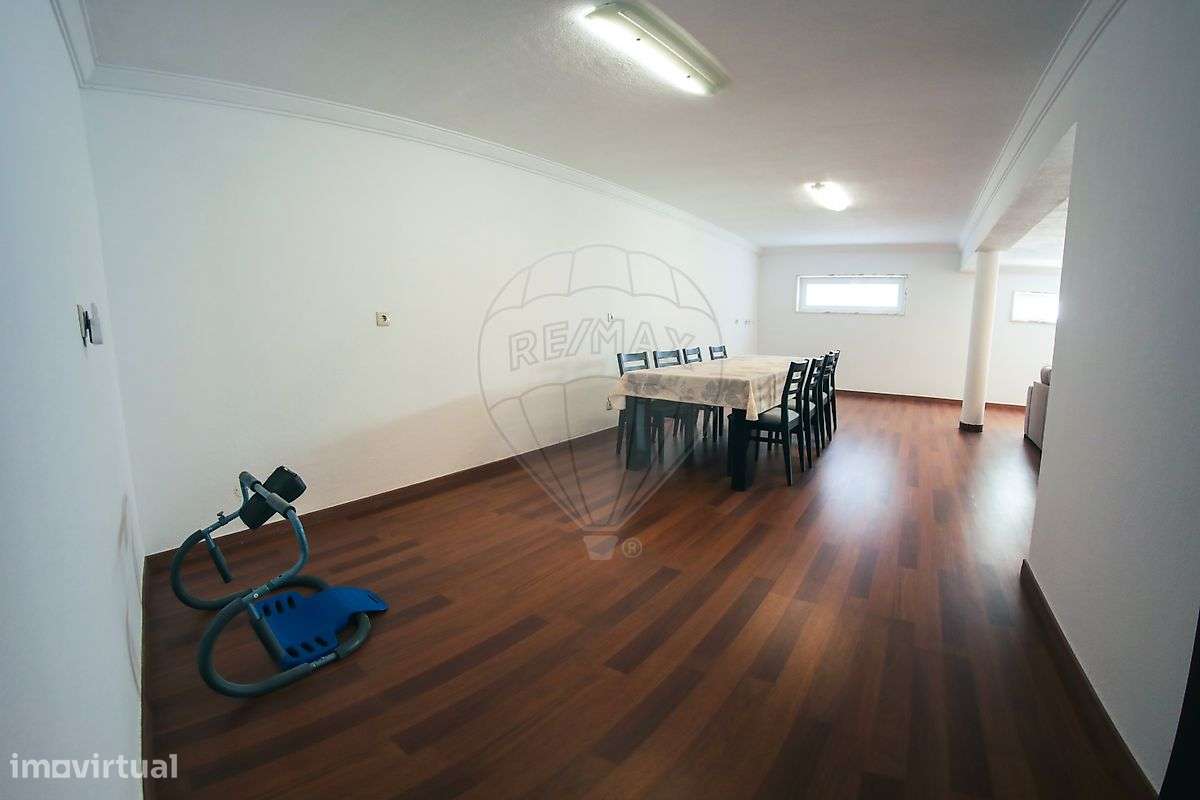 Moradia T5 para venda-35