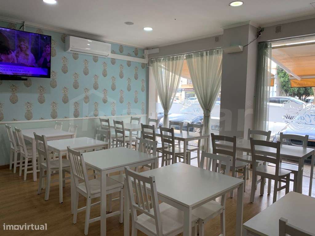 Trespasse Snack Bar / Café / Pastelaria - Oportunidade de Negócio e... - Grande imagem: 1/17