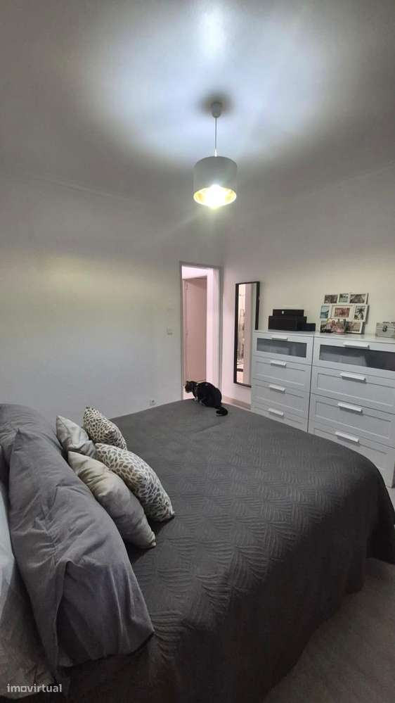 O Teu Refúgio Urbano na Cova da Piedade: T4 com Logradouro Privativo - Grande imagem: 4/25