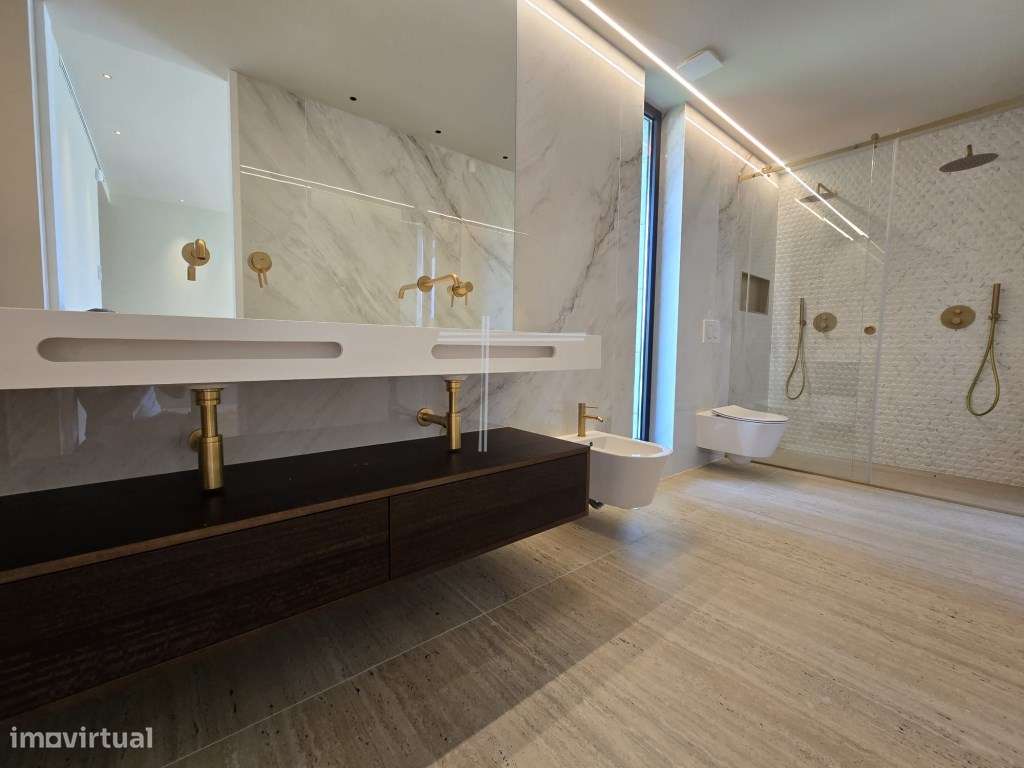 Moradia isolada T5, arquitetura contemporânea com piscina - Verdizela-36