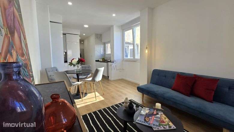 &#127991;&#65039;Apartamento T3 Remodelado em Benfica – Moderno e Cent-17