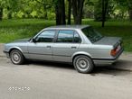 BMW Seria 3 323i - 2