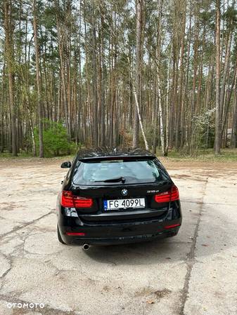 BMW Seria 3 318d Touring Sport Line - 18