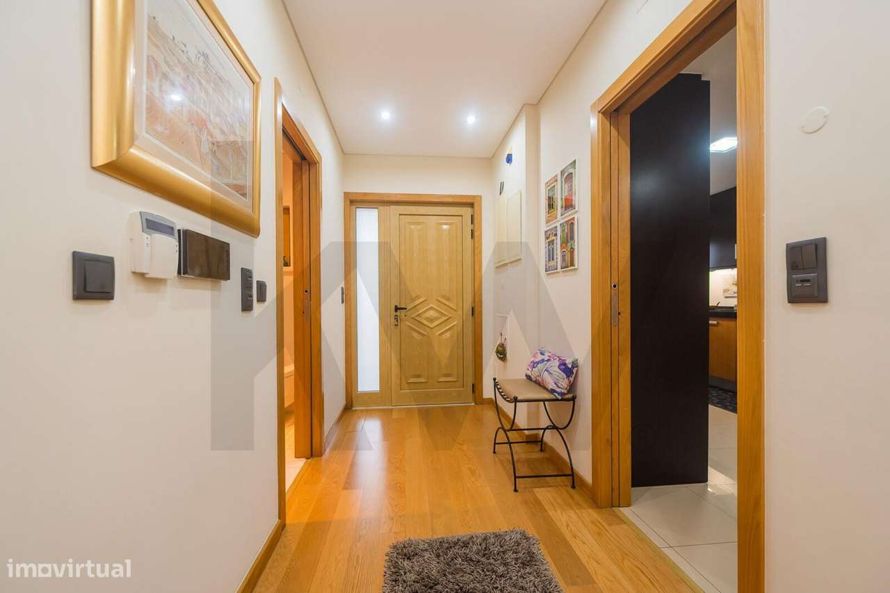 Moradia T4+1 em Agualva-Cacém – Conforto, Qualidade e Vista Desafogada-24