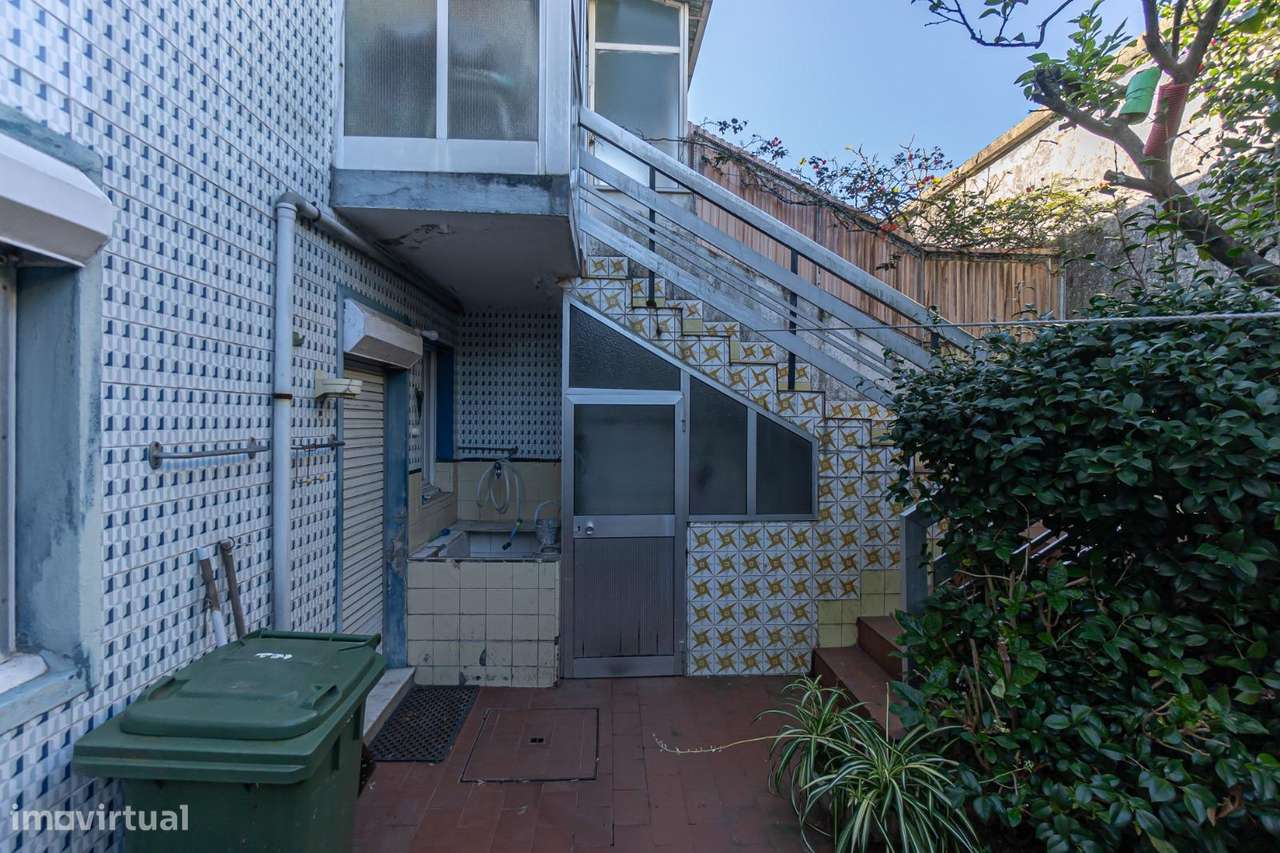 Casa c/ História e Potencial Extraordinário, Zona Tradicional do Porto-10