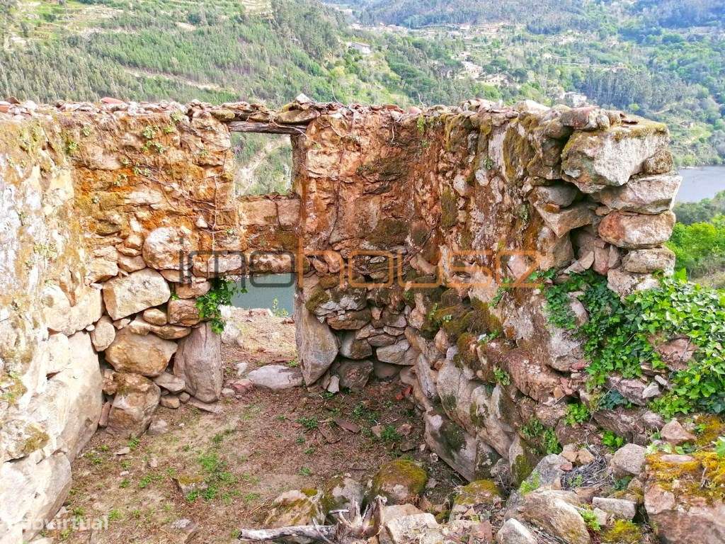 Quinta com frente de Rio Douro-10