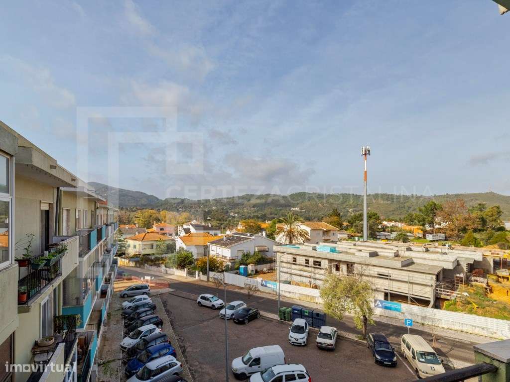 T3 Totalmente Renovado | 3.º Andar | Varanda | Rua S. Joaquim - Set...-24