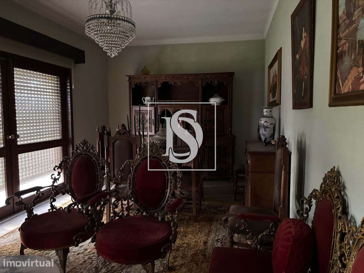 Oportunidade Única – Espaço Multifuncional com Armazém, Habitação e In-23