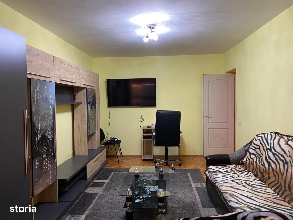 Apartament 3 camere decomandat etaj 1 zona Vasile Milea/Politie