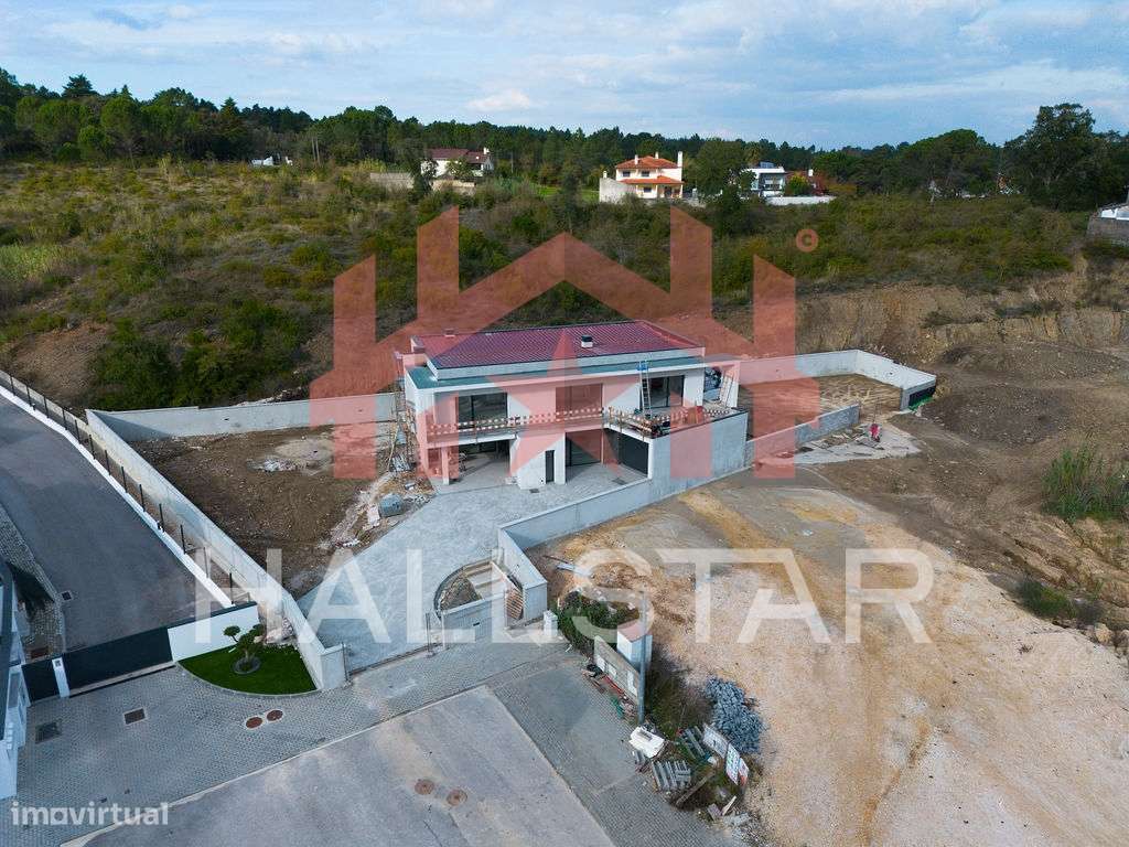 Moradia T4+1 / 2 Suites / Parceiros-4