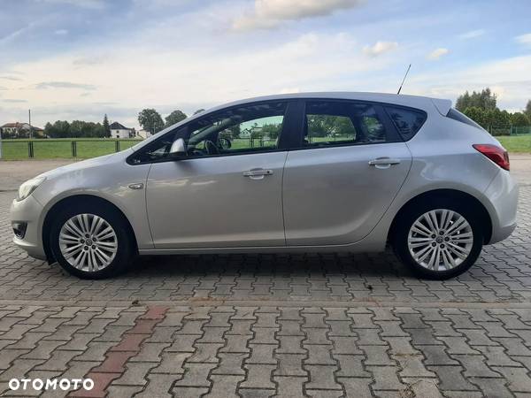 Opel Astra 1.4 Turbo Color Edition - 23