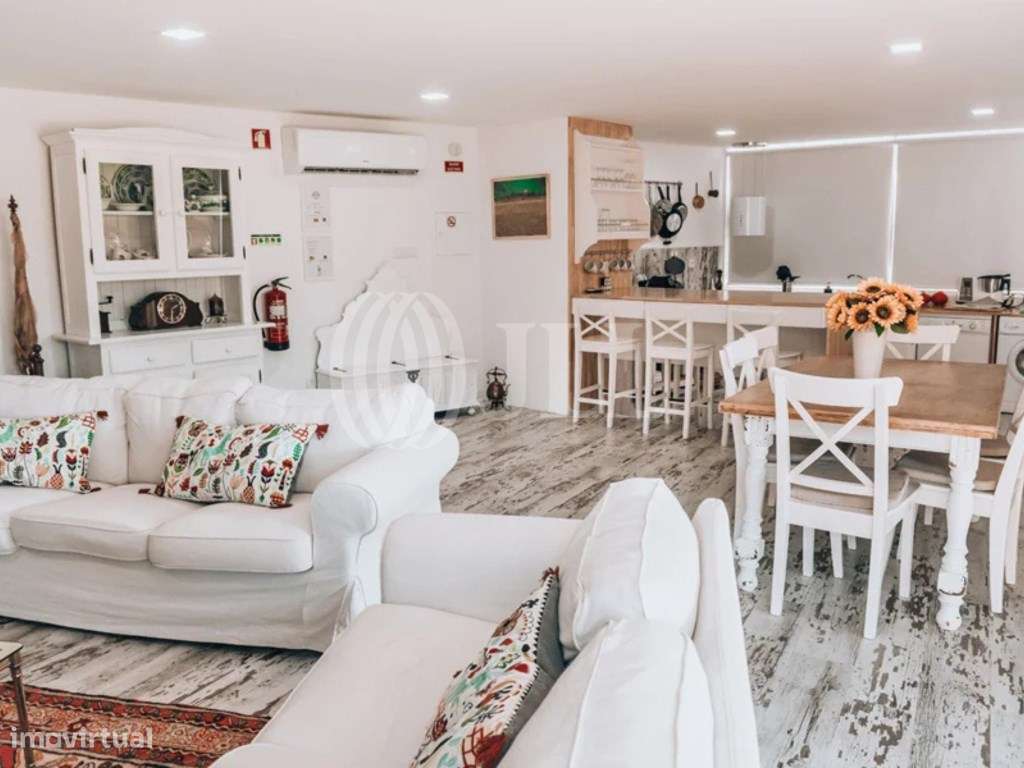 Moradia T2+2 com jardim, piscina e anexo, em Barcelos - Grande imagem: 4/27