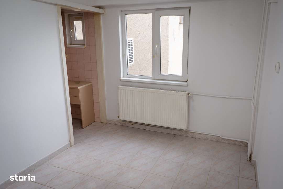 Decomandat - Spations - 2 bai - Langa Iulius Mall - Comision 0%-12